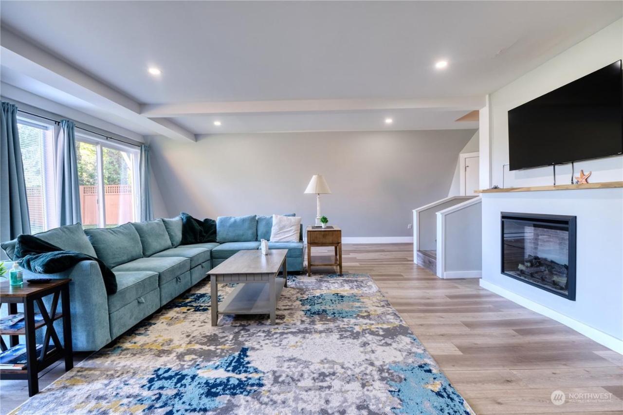 Newly Remodeled 2Bd Room A Frame Cottage Point Roberts Bagian luar foto