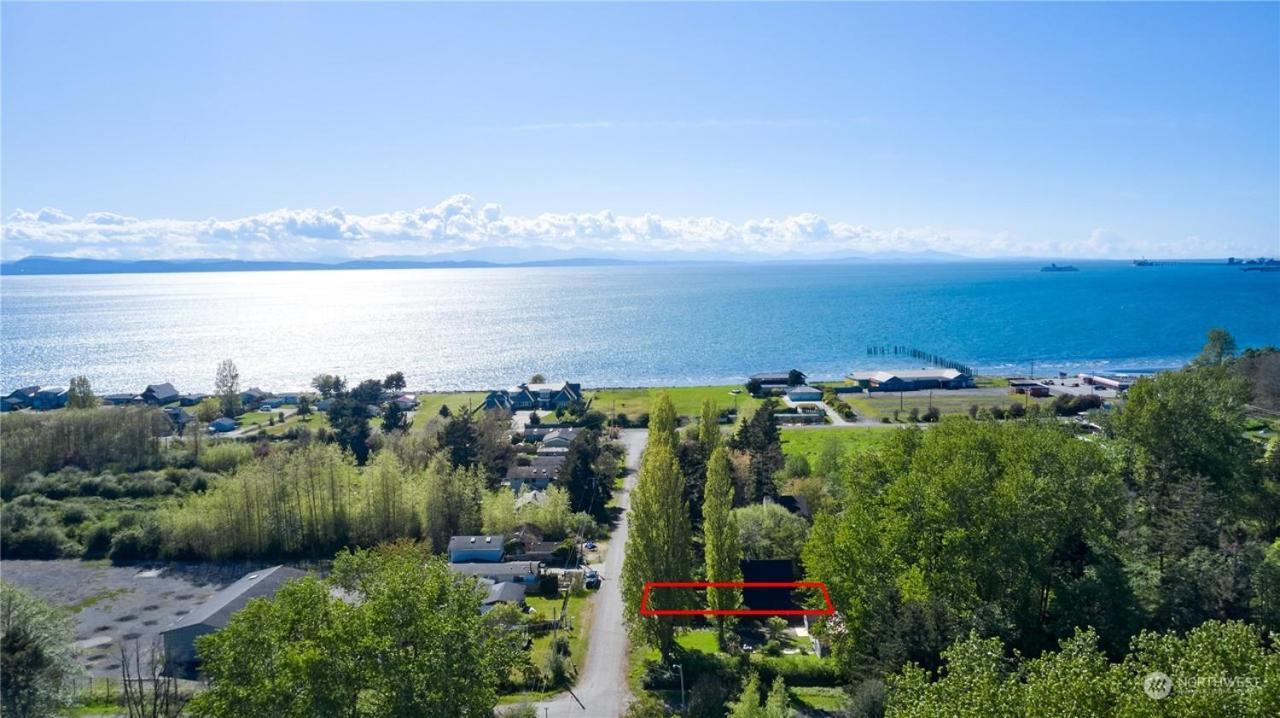 Newly Remodeled 2Bd Room A Frame Cottage Point Roberts Bagian luar foto