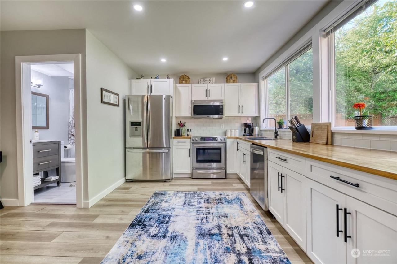 Newly Remodeled 2Bd Room A Frame Cottage Point Roberts Bagian luar foto